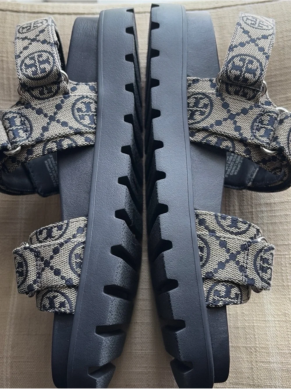 Tory Burch tory burch